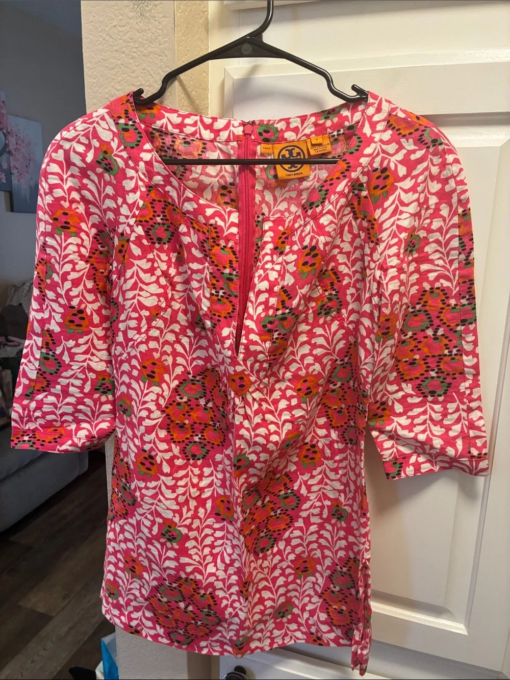 Tory Burch 100% linen Pink abstract Floral Tunic Top with 3/4 sleeves